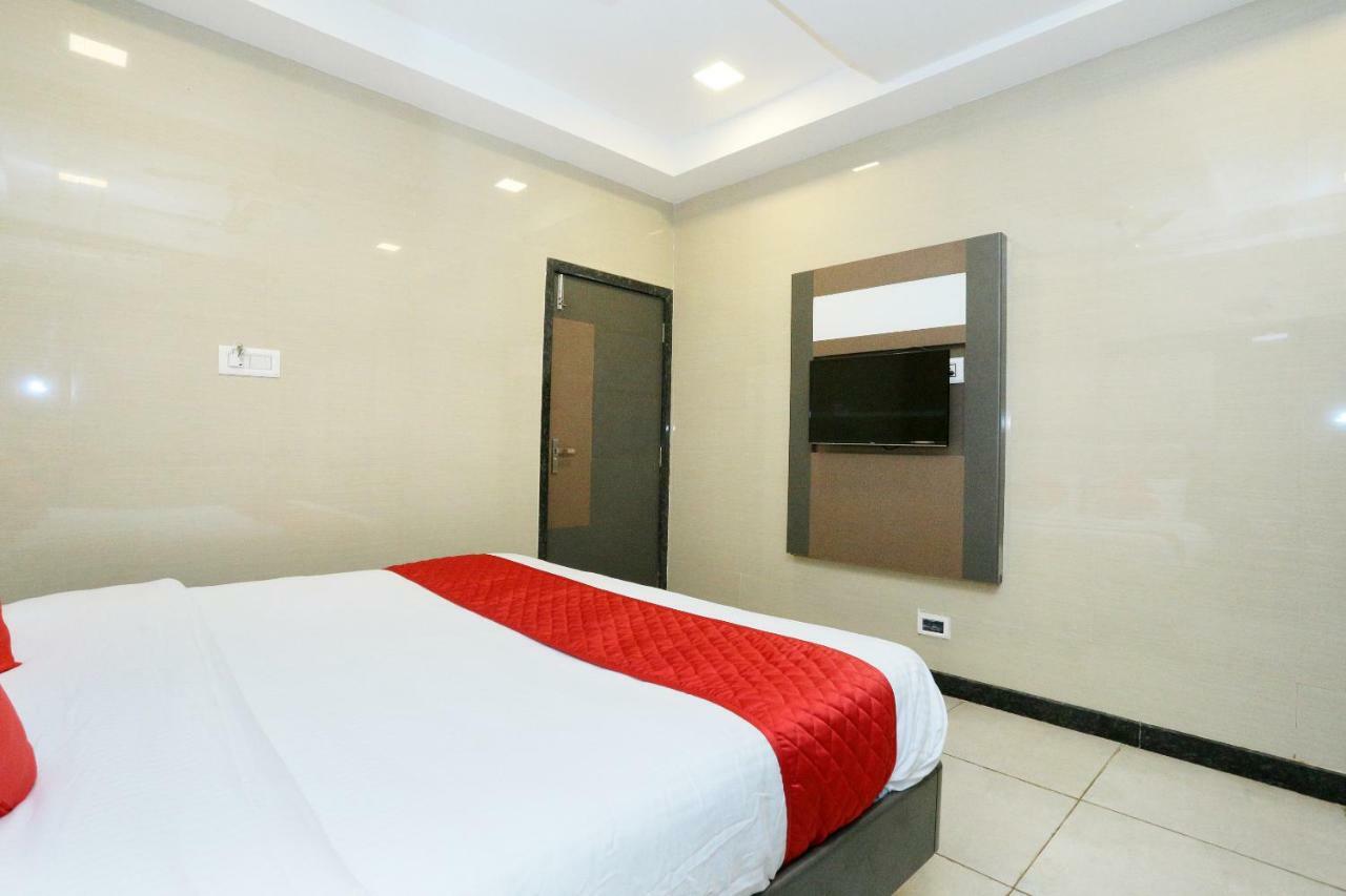Oyo 18808 Hotel Rsn International ราเมศวาราม ภายนอก รูปภาพ