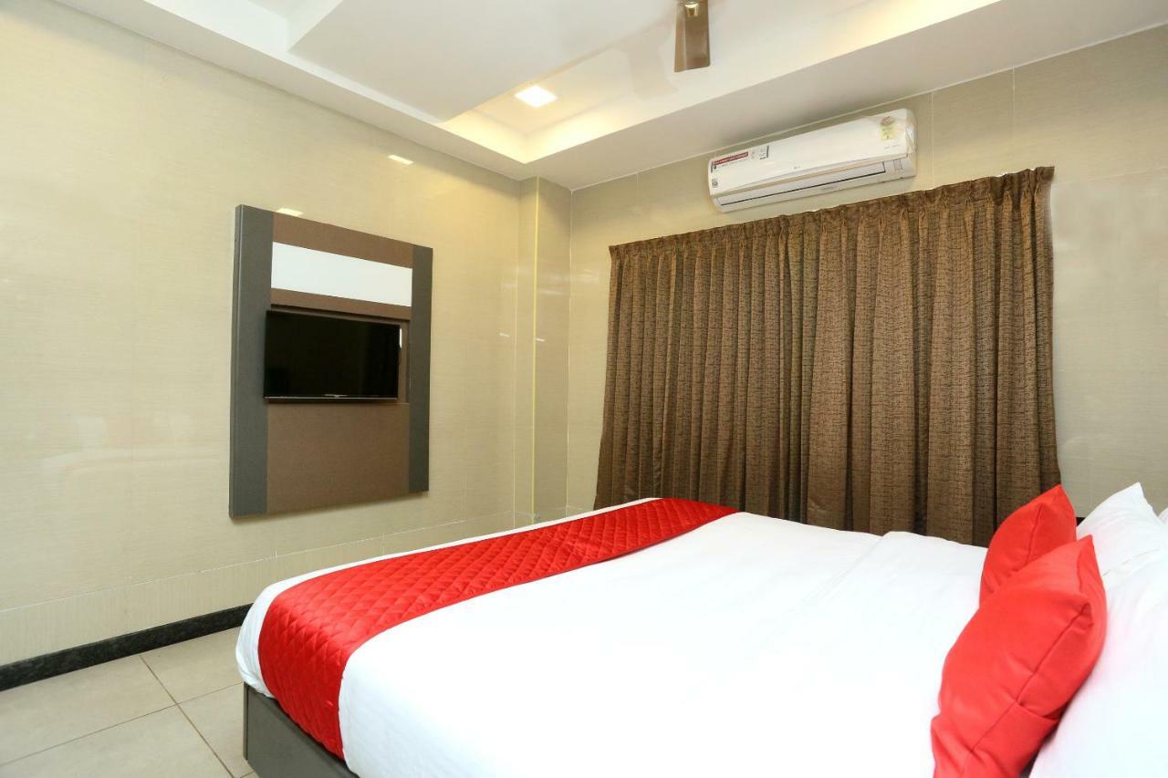Oyo 18808 Hotel Rsn International ราเมศวาราม ภายนอก รูปภาพ
