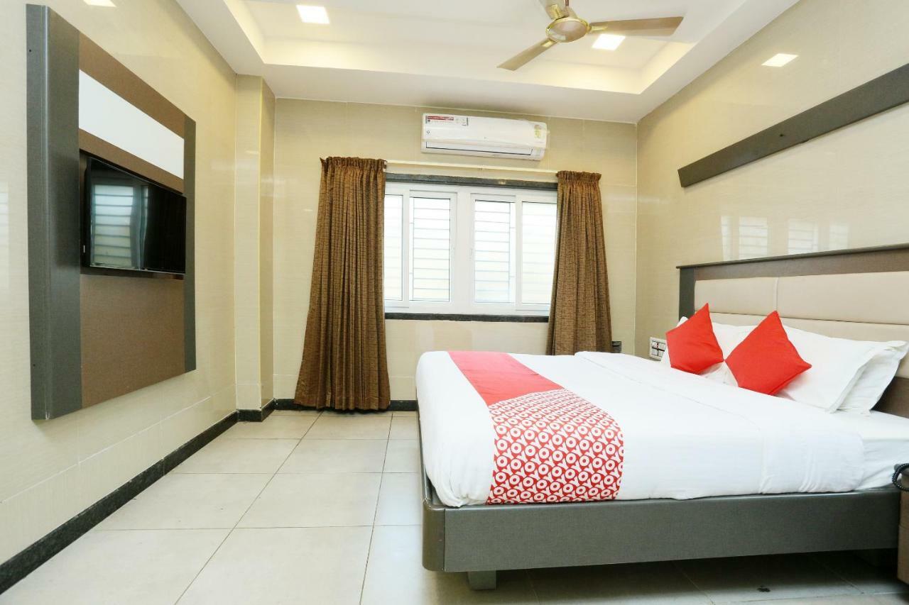Oyo 18808 Hotel Rsn International ราเมศวาราม ภายนอก รูปภาพ